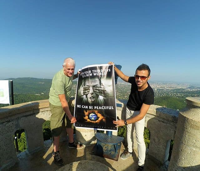مجارستانی، آمریکایی، ایرانی: جویای صلح هستیم مجارستانی، آمریکایی، ایرانی: جویای صلح هستیم