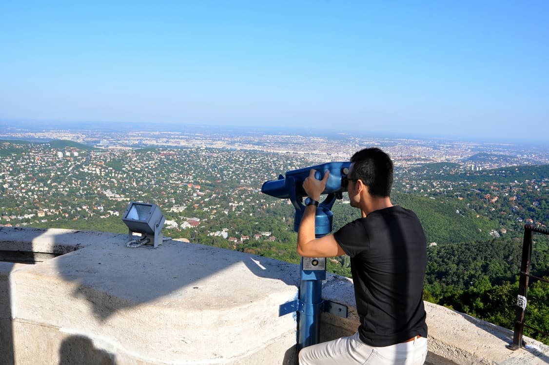 دیده بان الیزابت بلندترین نقطه در بوداپست دیده بان الیزابت بلندترین نقطه در بوداپست
